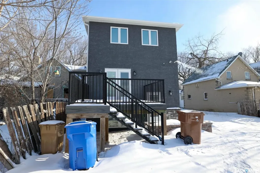 1928 St John Street Regina SK S4P 3C8