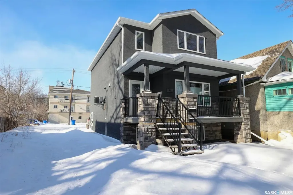 1928 St John Street Regina SK S4P 3C8