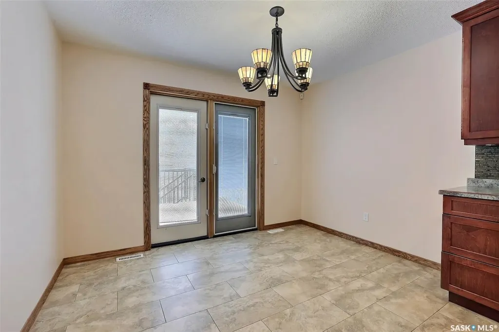 1928 St John Street Regina SK S4P 3C8