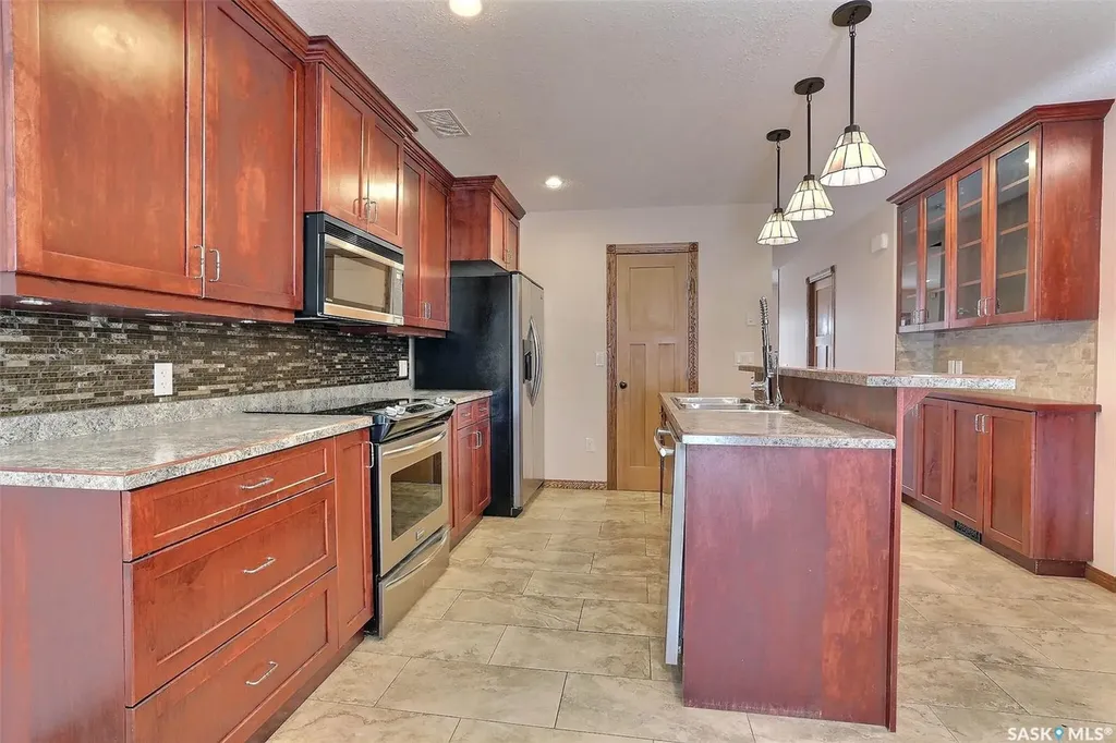 1928 St John Street Regina SK S4P 3C8