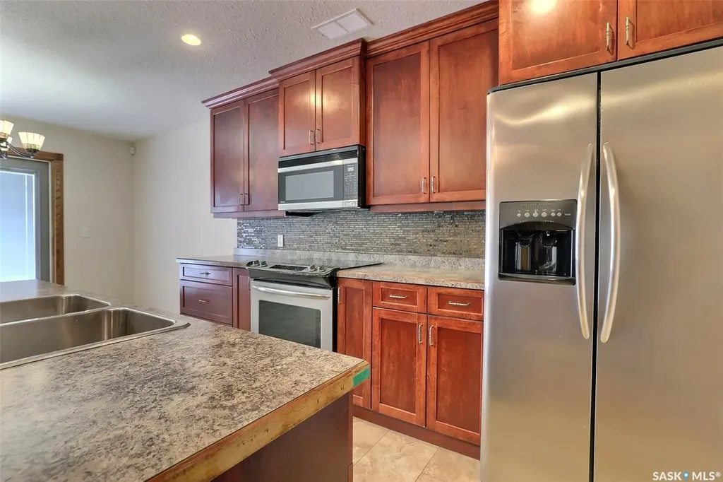 1928 St John Street Regina SK S4P 3C8