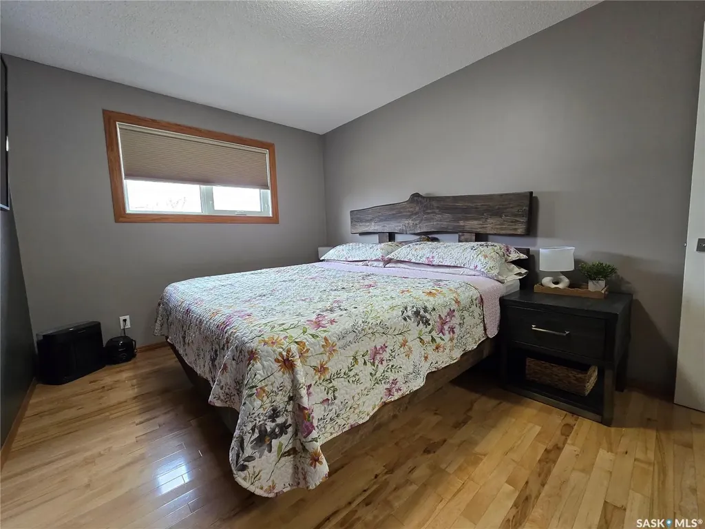 119 Montgomery Crescent Weyburn SK S4H 2X6