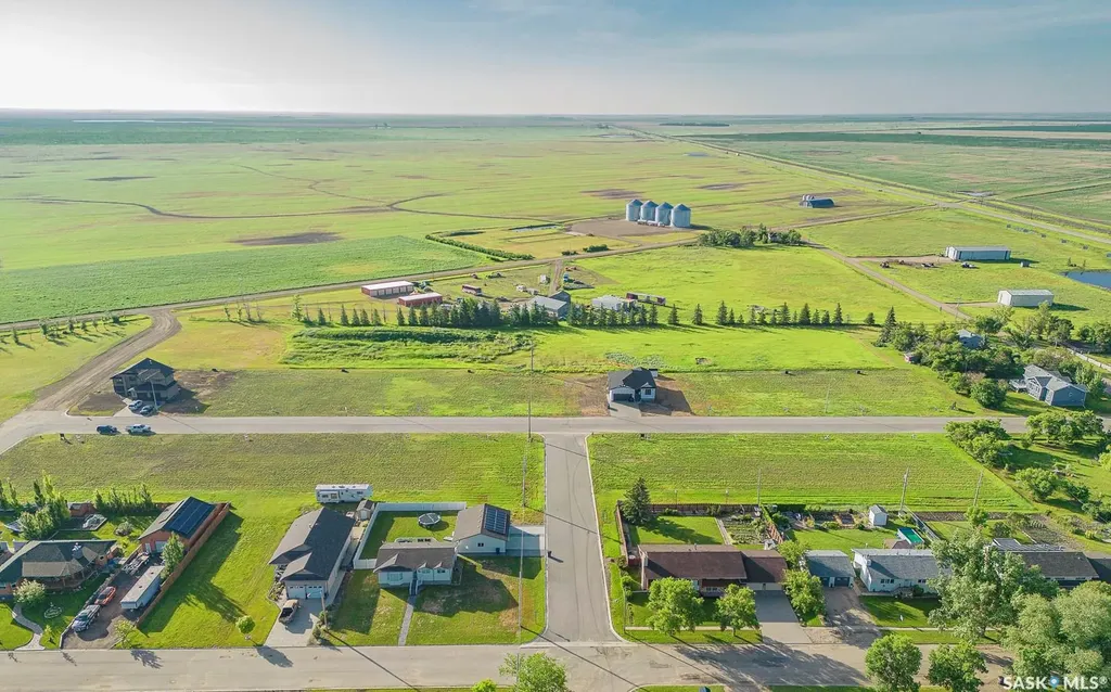302 D'arcy Street Rouleau SK S0G 4H0