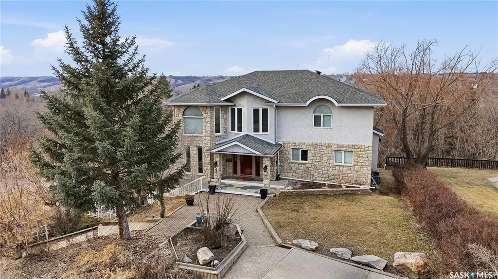 10 Meadow Bay Lumsden SK S0G 3C0
