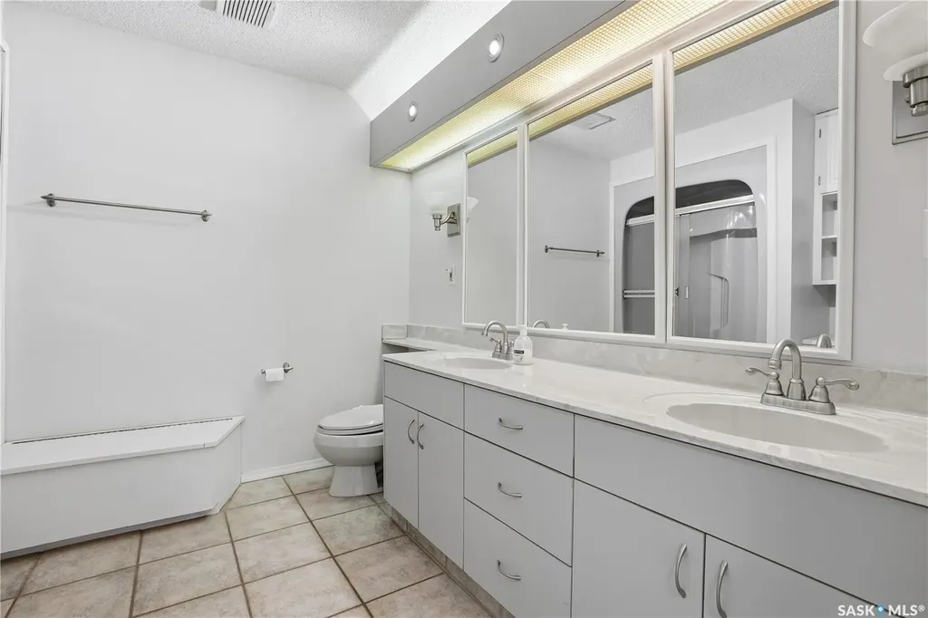 10 Meadow Bay Lumsden SK S0G 3C0