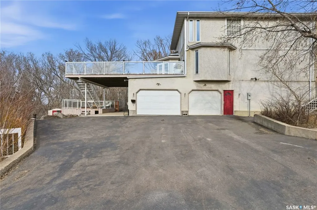 10 Meadow Bay Lumsden SK S0G 3C0