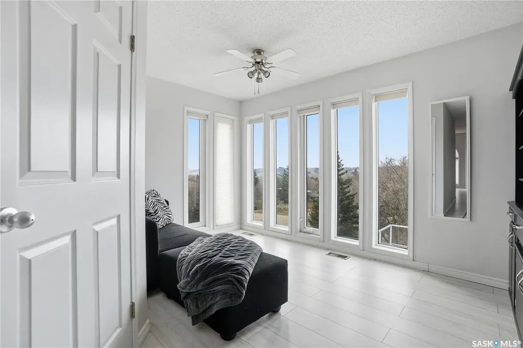 10 Meadow Bay Lumsden SK S0G 3C0