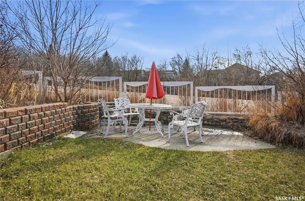 10 Meadow Bay Lumsden SK S0G 3C0
