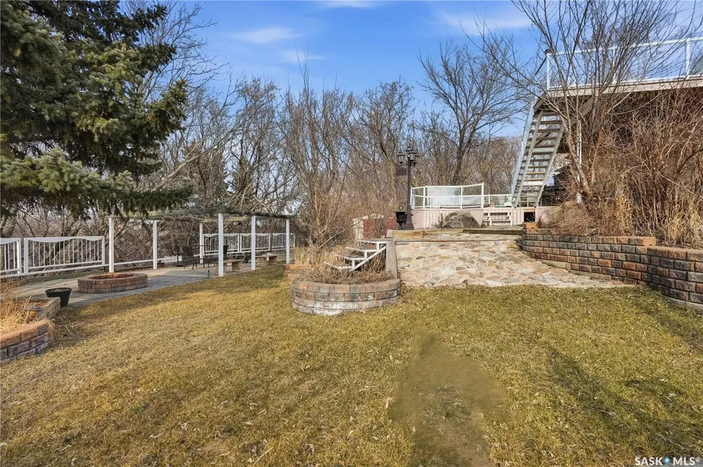 10 Meadow Bay Lumsden SK S0G 3C0