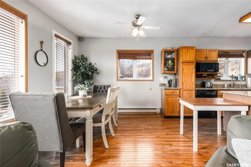 25 Alice Crescent North Grove SK S0H 4C0