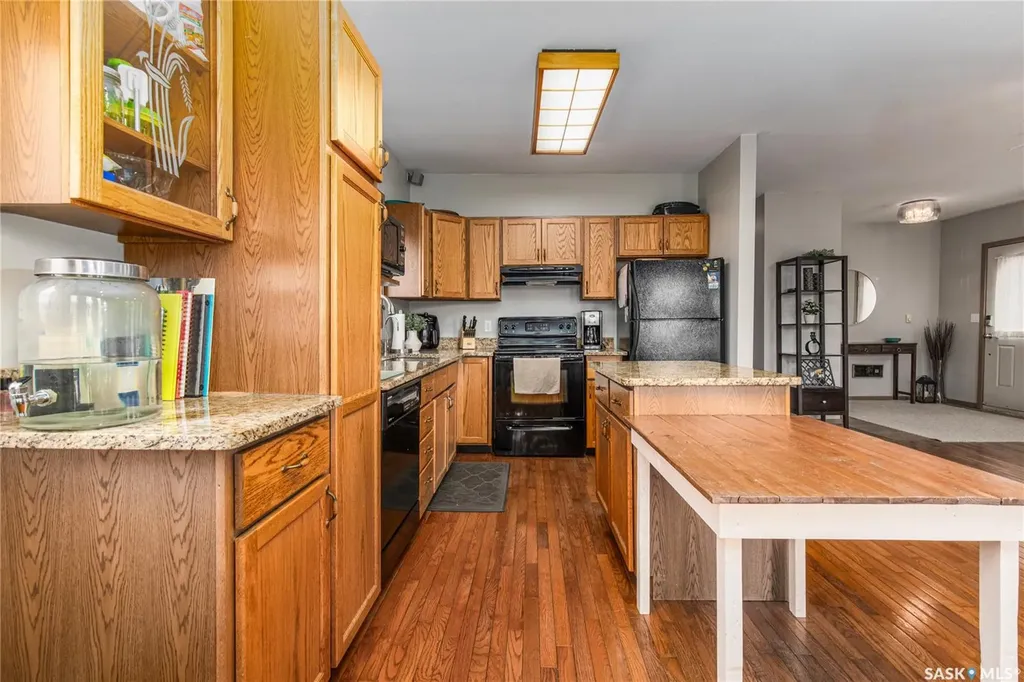 25 Alice Crescent North Grove SK S0H 4C0