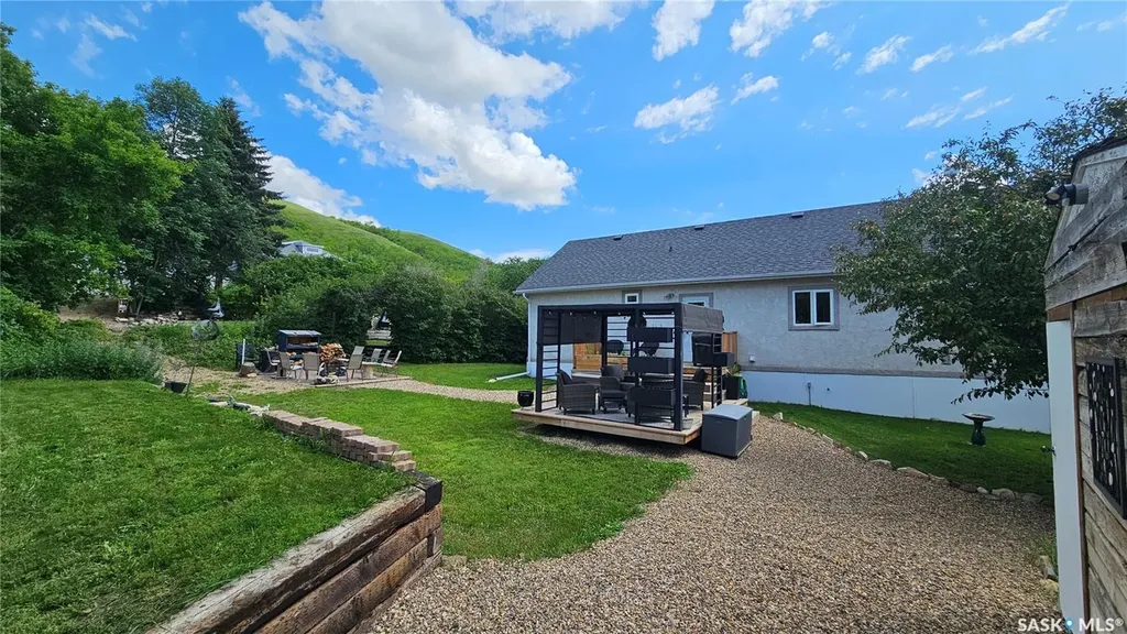25 Alice Crescent North Grove SK S0H 4C0