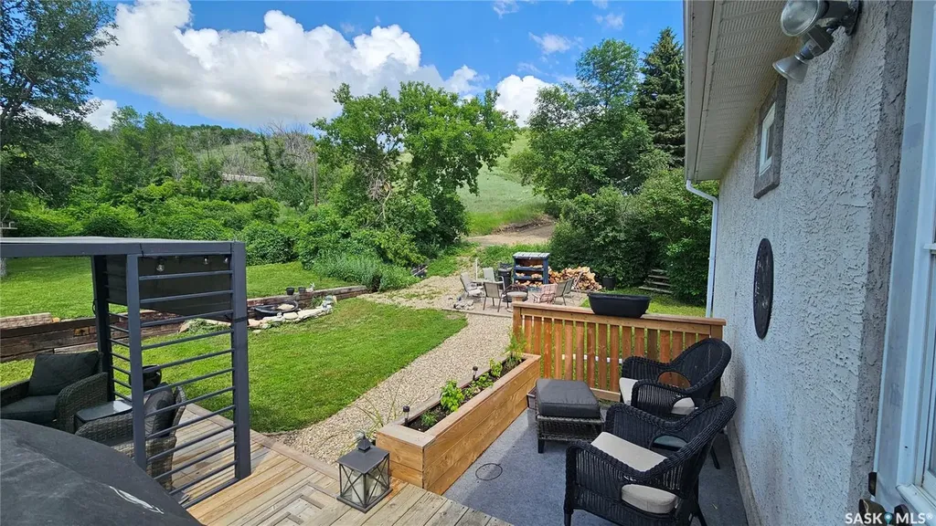 25 Alice Crescent North Grove SK S0H 4C0