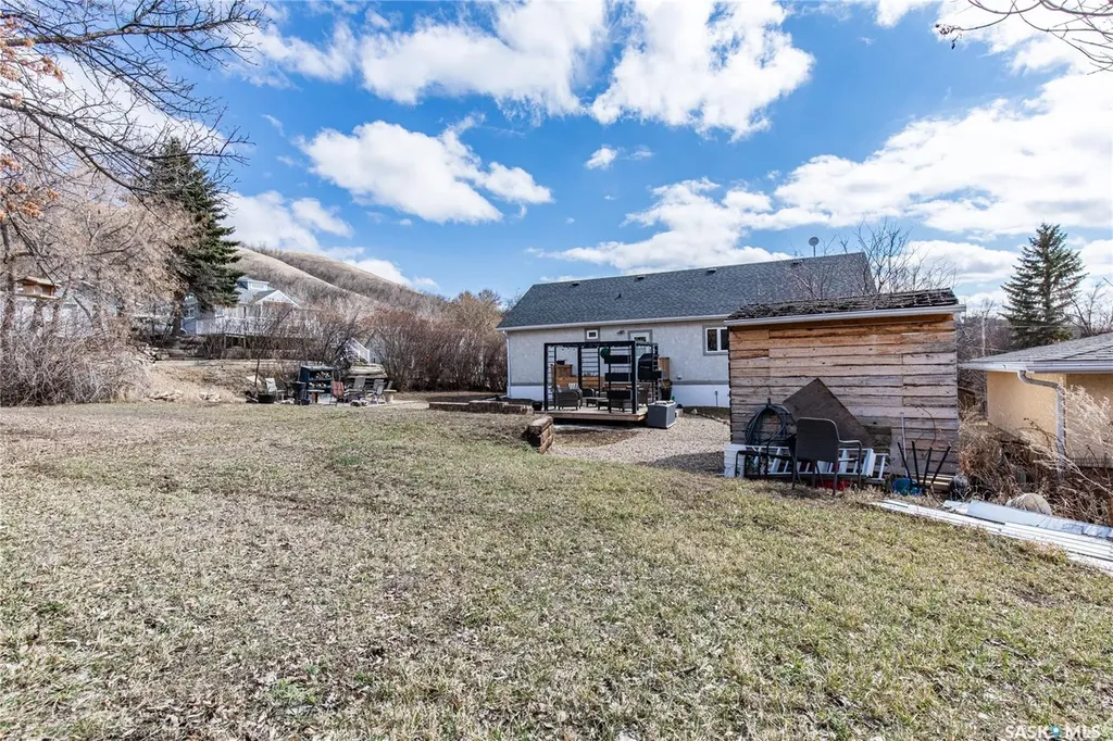 25 Alice Crescent North Grove SK S0H 4C0
