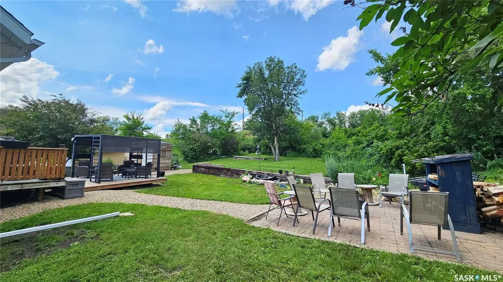 25 Alice Crescent North Grove SK S0H 4C0