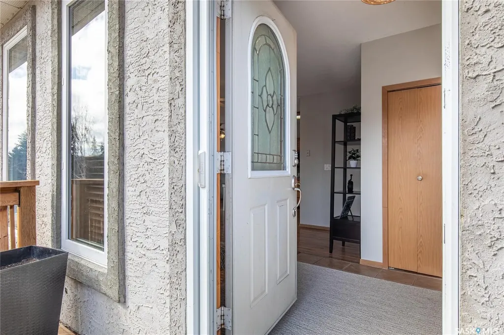 25 Alice Crescent North Grove SK S0H 4C0