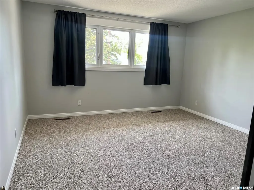 451 3rd Avenue NW Swift Current SK S9H 0S4