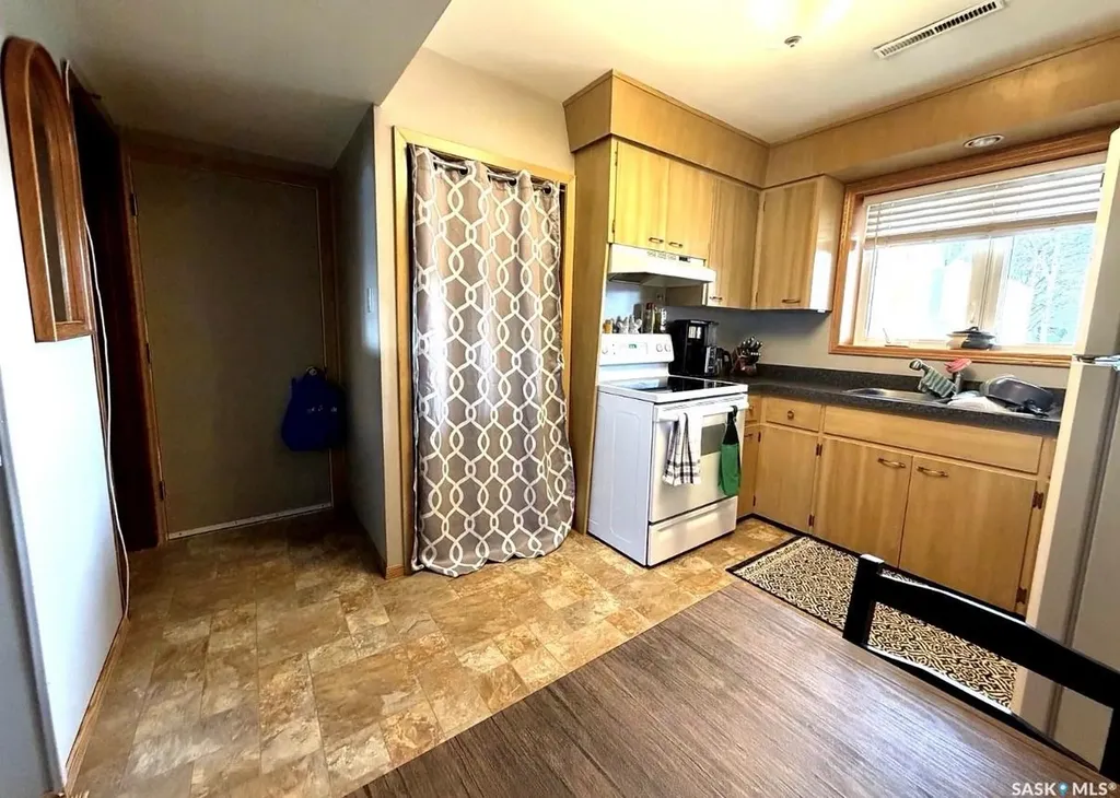 451 3rd Avenue NW Swift Current SK S9H 0S4