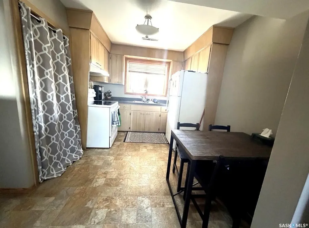 451 3rd Avenue NW Swift Current SK S9H 0S4