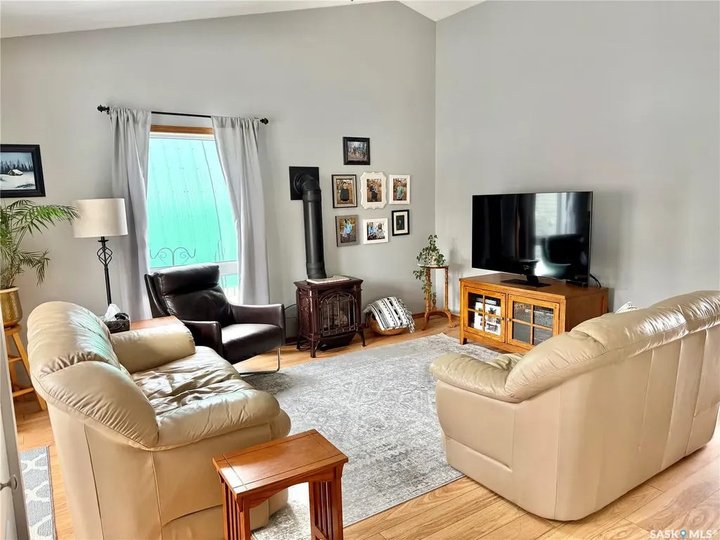 209 Lakeview Avenue N Canwood Rm No. 494 SK S0J 2X0