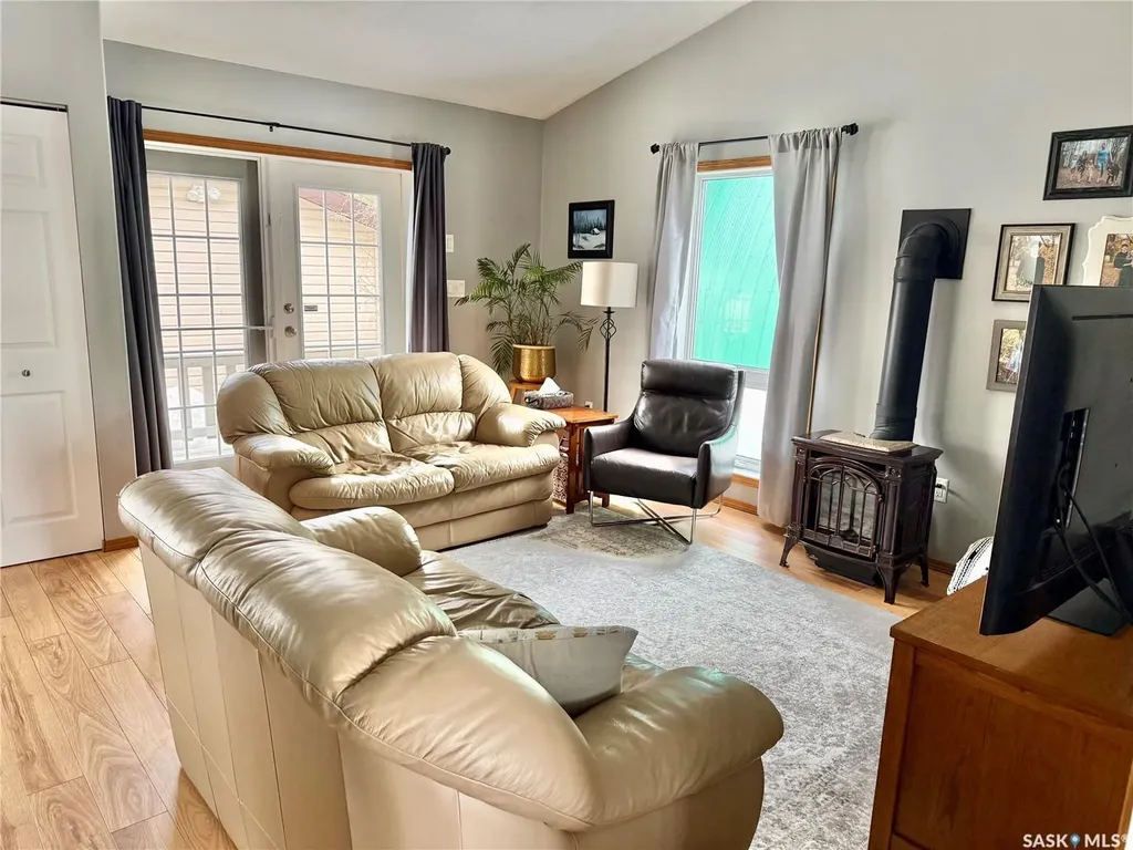 209 Lakeview Avenue N Canwood Rm No. 494 SK S0J 2X0