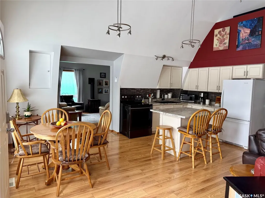 209 Lakeview Avenue N Canwood Rm No. 494 SK S0J 2X0