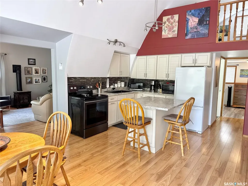 209 Lakeview Avenue N Canwood Rm No. 494 SK S0J 2X0