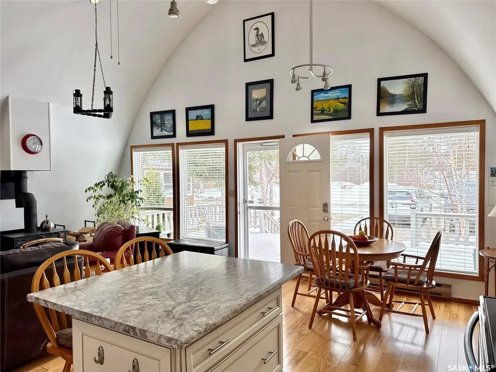 209 Lakeview Avenue N Canwood Rm No. 494 SK S0J 2X0