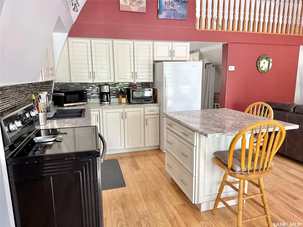 209 Lakeview Avenue N Canwood Rm No. 494 SK S0J 2X0