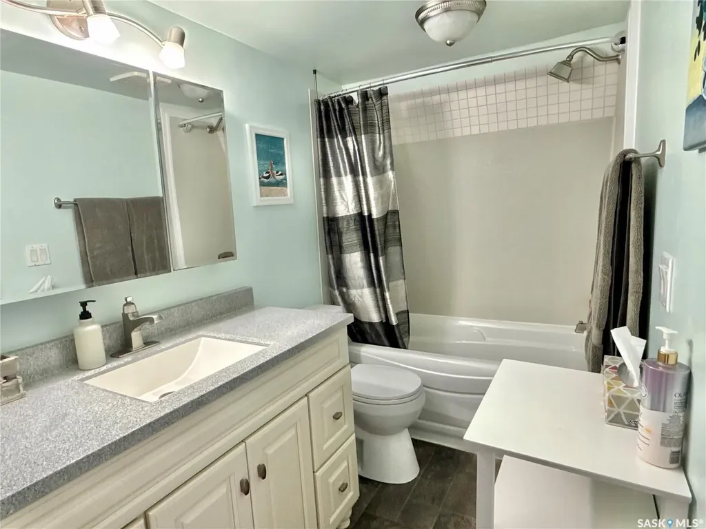 209 Lakeview Avenue N Canwood Rm No. 494 SK S0J 2X0