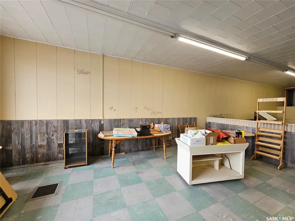 121 3rd Street W Mankota SK S0H 2W0