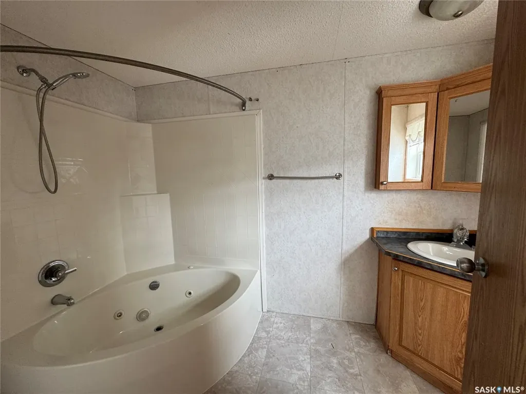 214 14th Street Humboldt SK S0K 2A0