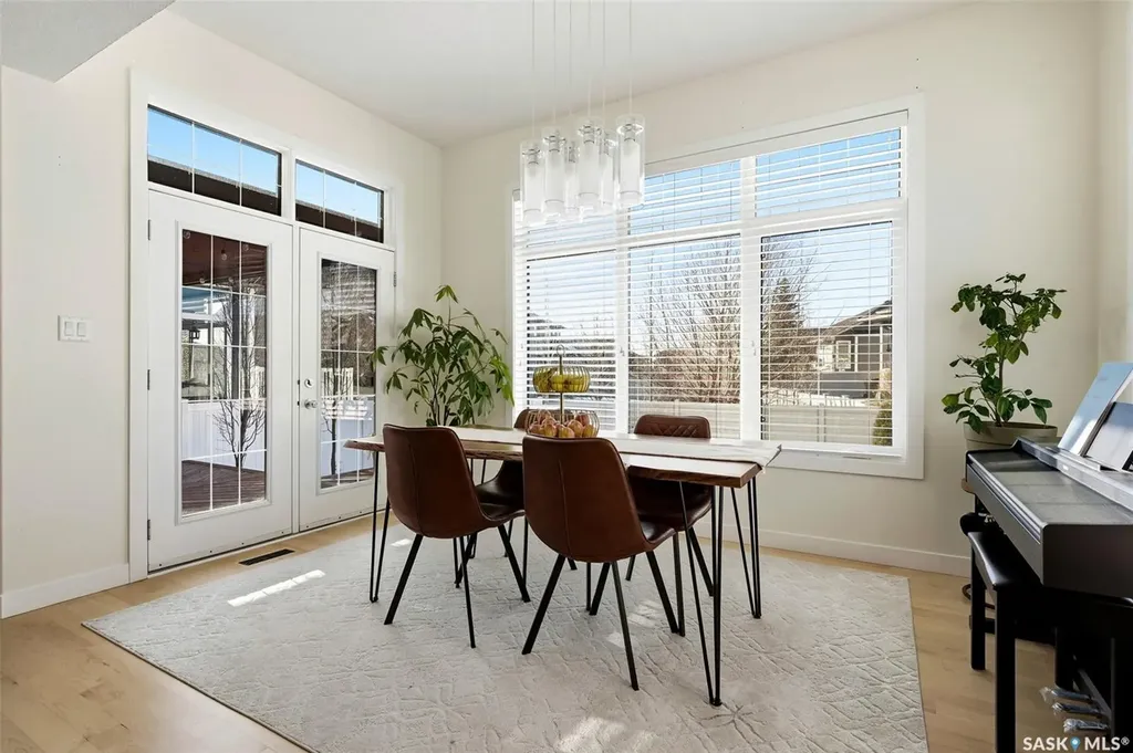 3809 Goldfinch Way Regina SK S4V 1S4