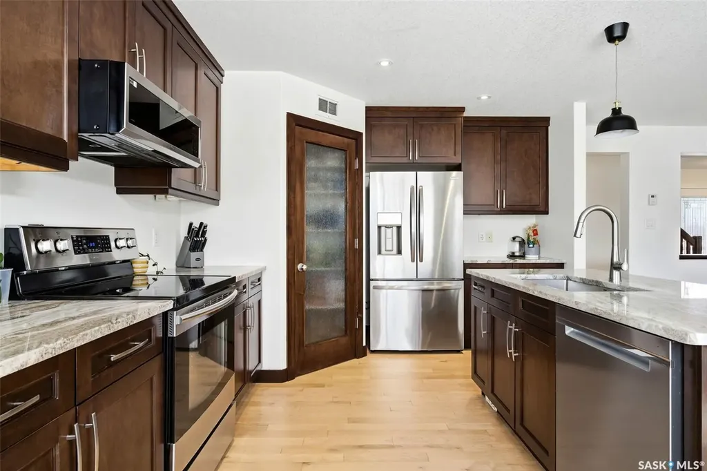3809 Goldfinch Way Regina SK S4V 1S4