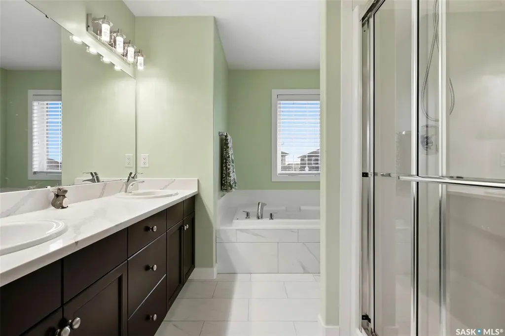 3809 Goldfinch Way Regina SK S4V 1S4