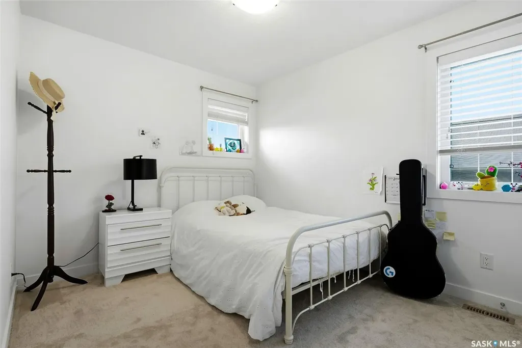 3809 Goldfinch Way Regina SK S4V 1S4