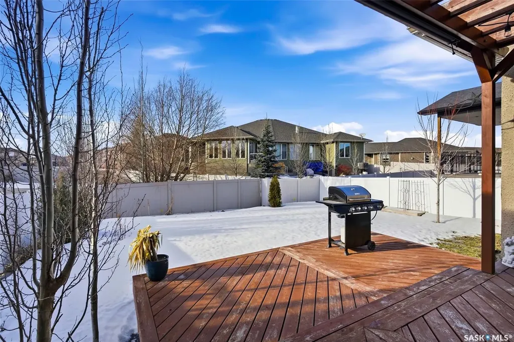 3809 Goldfinch Way Regina SK S4V 1S4