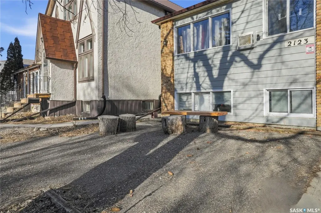 2123 Reynolds Street Regina SK S4N 3N2
