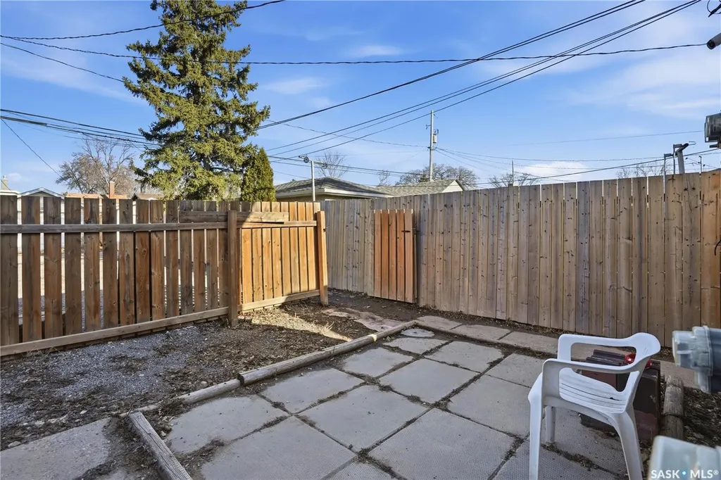 2123 Reynolds Street Regina SK S4N 3N2