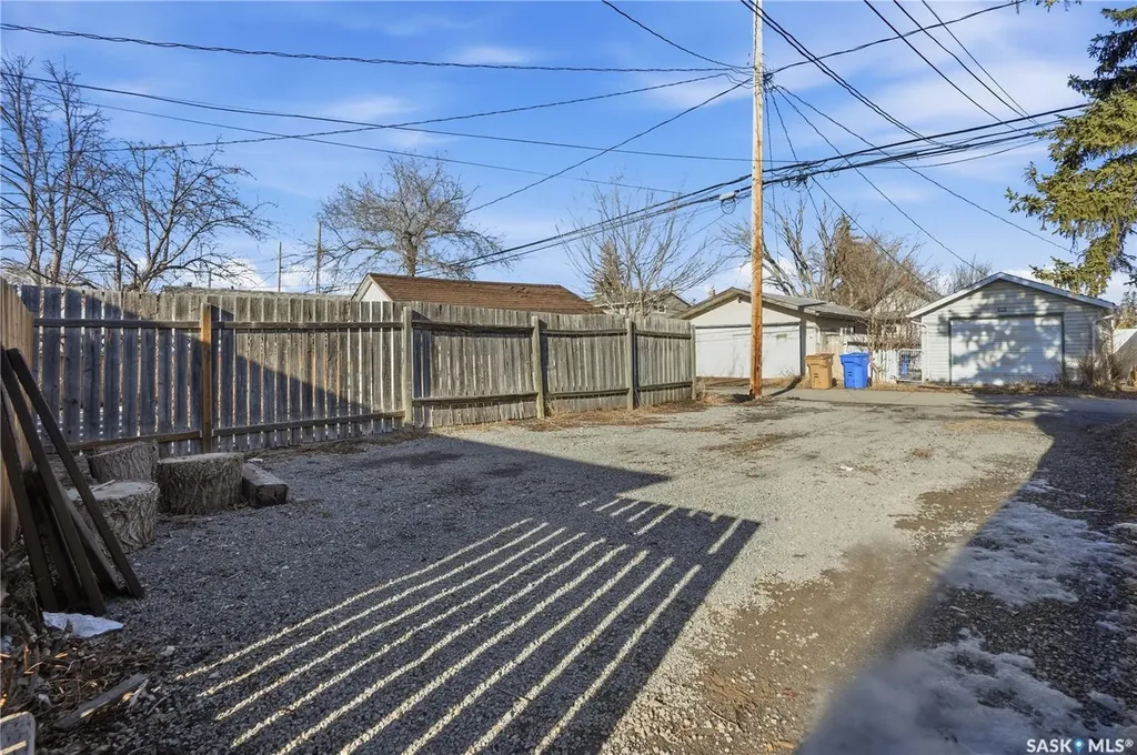 2123 Reynolds Street Regina SK S4N 3N2