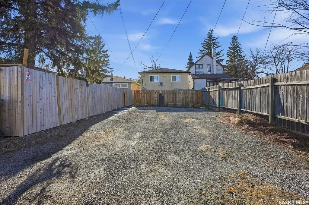 2123 Reynolds Street Regina SK S4N 3N2