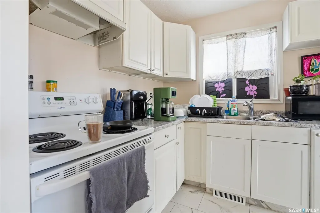 2123 Reynolds Street Regina SK S4N 3N2