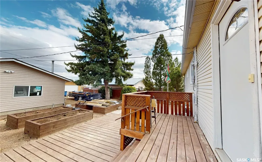 108 Griffin Street Maple Creek SK S0N 1N0