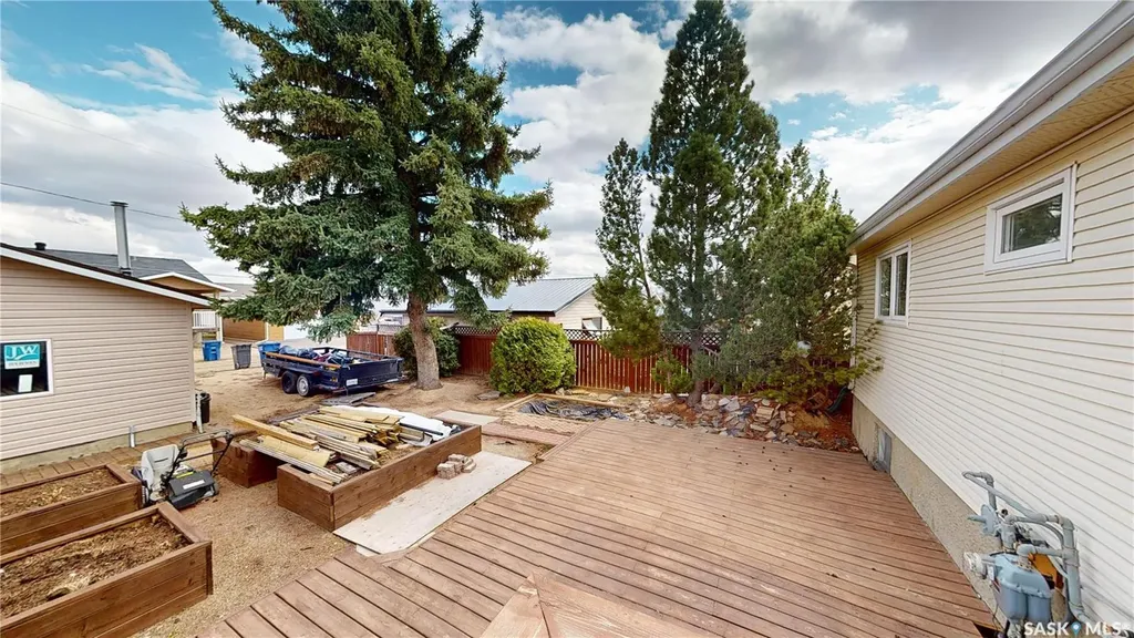 108 Griffin Street Maple Creek SK S0N 1N0