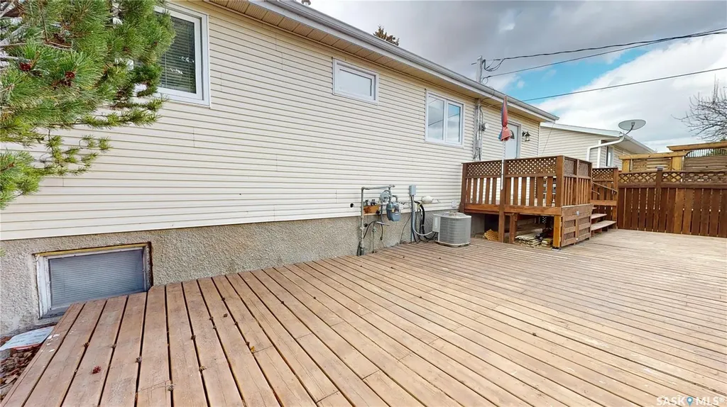 108 Griffin Street Maple Creek SK S0N 1N0