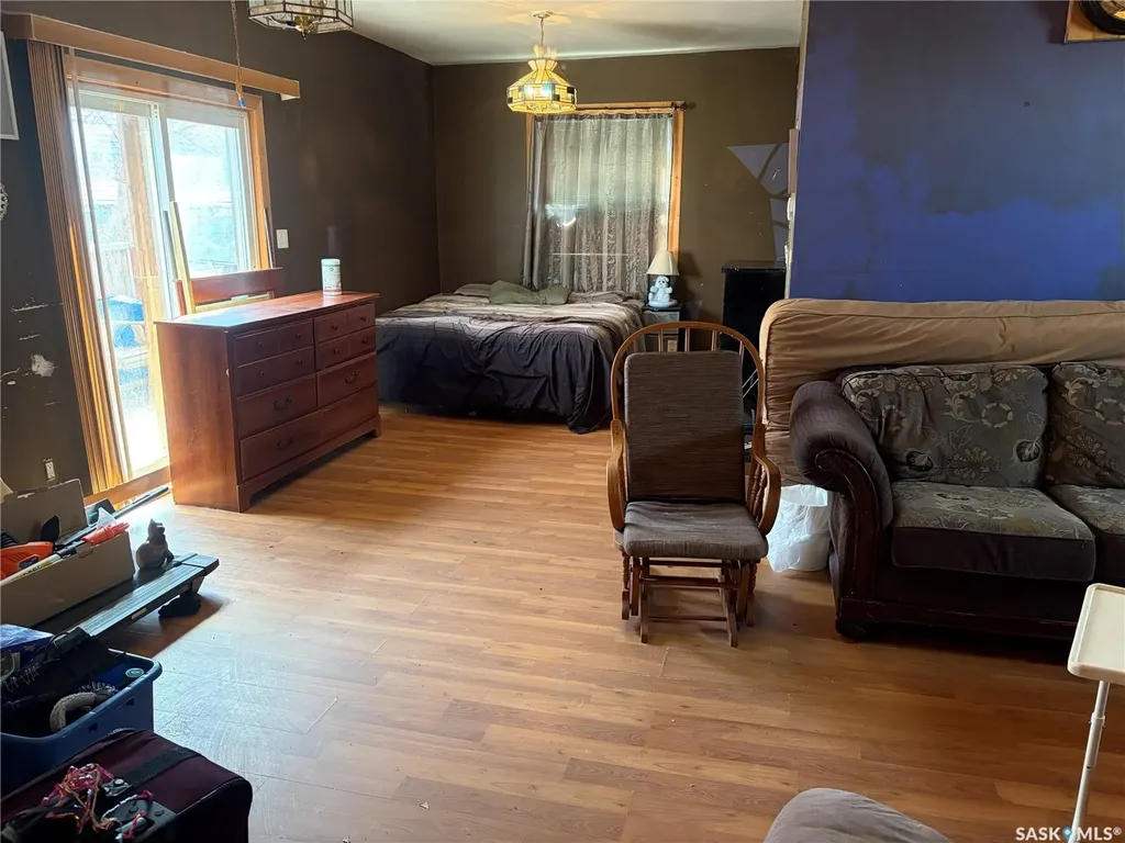 611 Railway Avenue Gainsborough SK S0C 0Z0