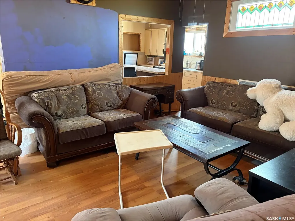 611 Railway Avenue Gainsborough SK S0C 0Z0