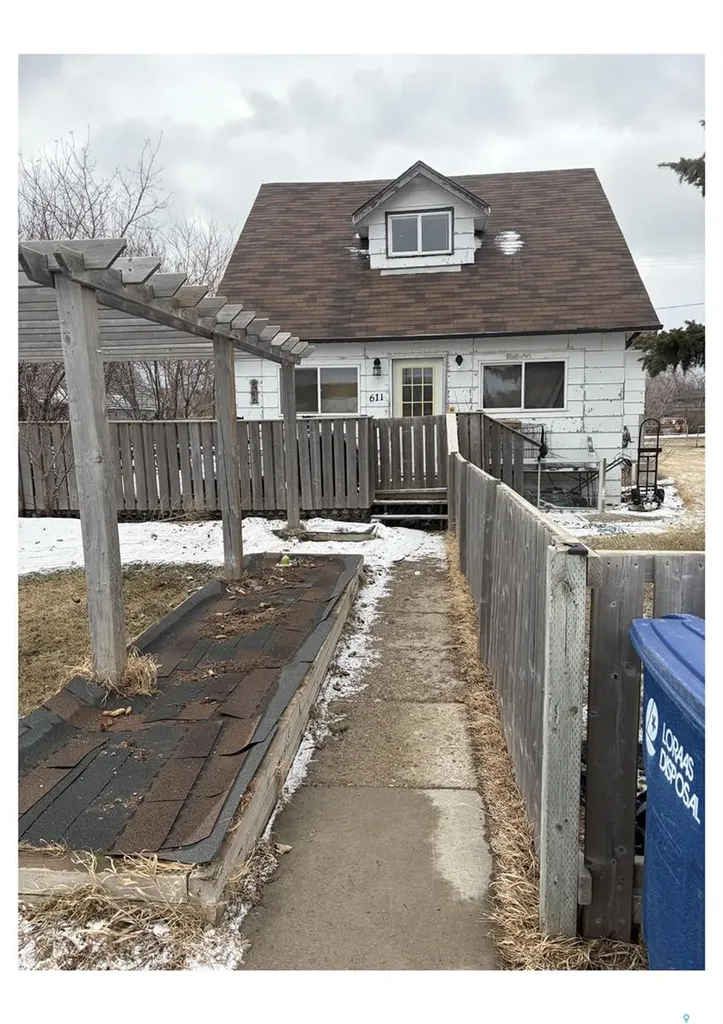 611 Railway Avenue Gainsborough SK S0C 0Z0