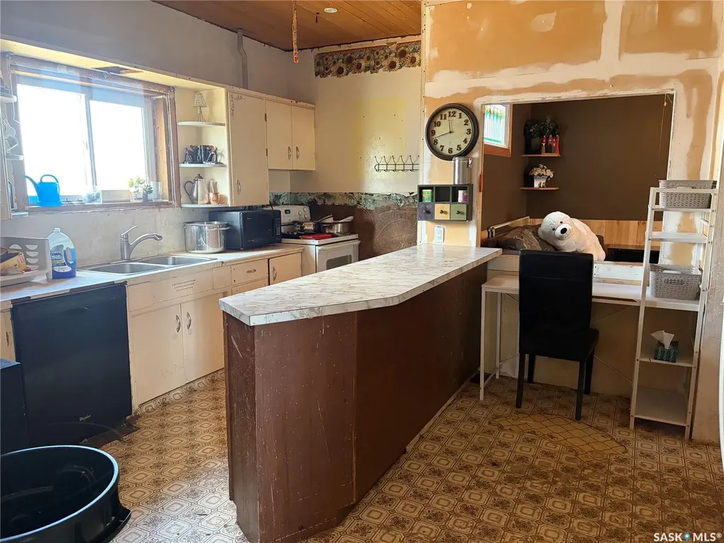 611 Railway Avenue Gainsborough SK S0C 0Z0