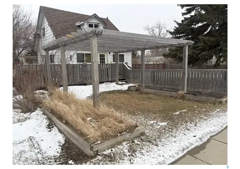 611 Railway Avenue Gainsborough SK S0C 0Z0